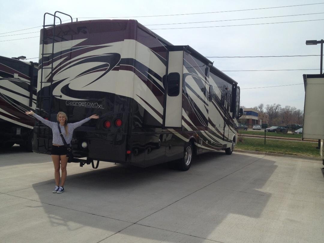 Taking this big boy to the IA State Fair Campgrounds this Wednesday, 8/ 5/15 it will be there till 8/24/15 Getting excited! Can't wait to have a Gizmo!