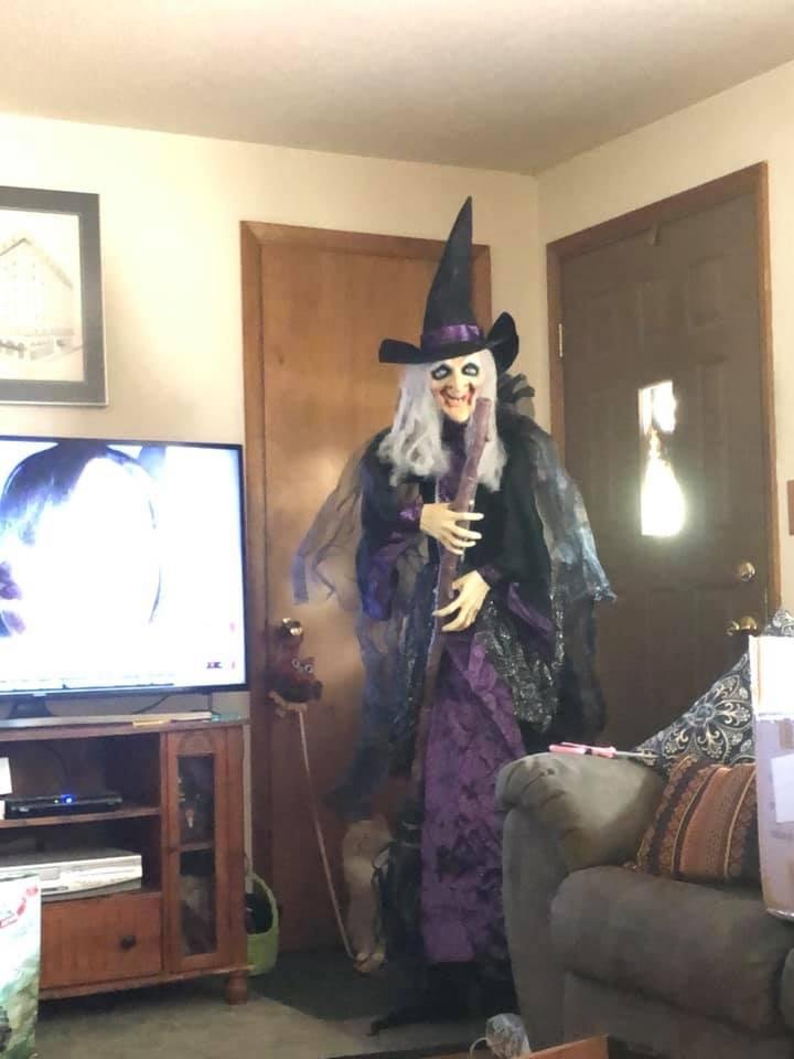 The twisted sisters are starting to arrive🎃