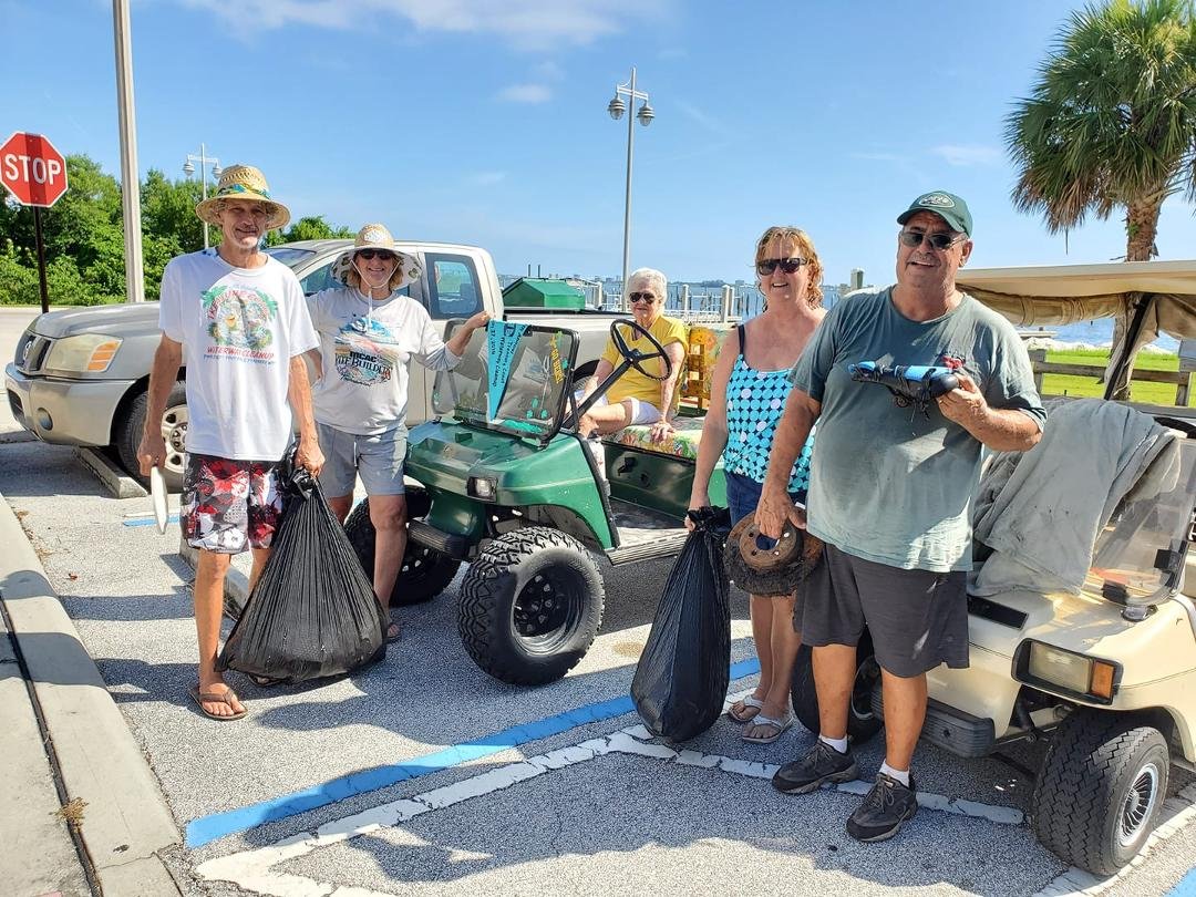 Treasure Coast Beach Cleanup 2019 #segerstromhillhoney #jensenbeach #florida #oldbeekeepersgonewild