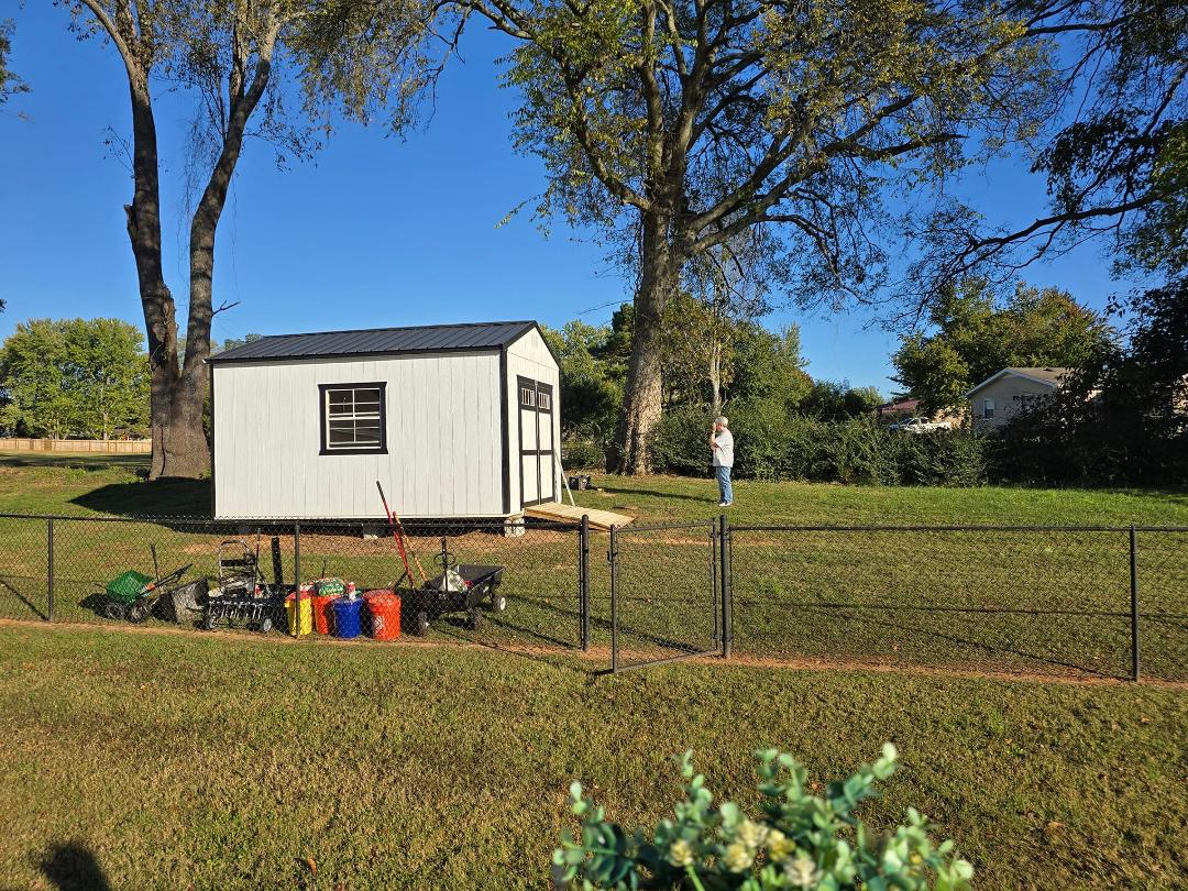 Finally got a new shed to replace the old one.