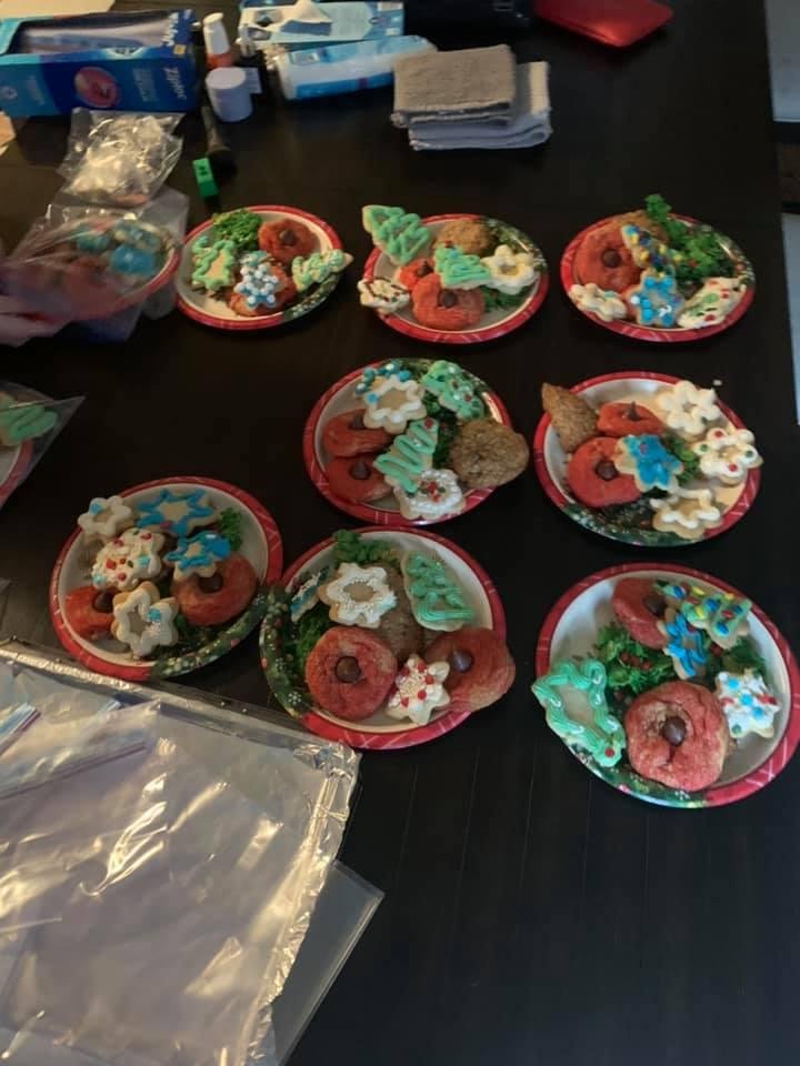 Packing up the cookies!!!