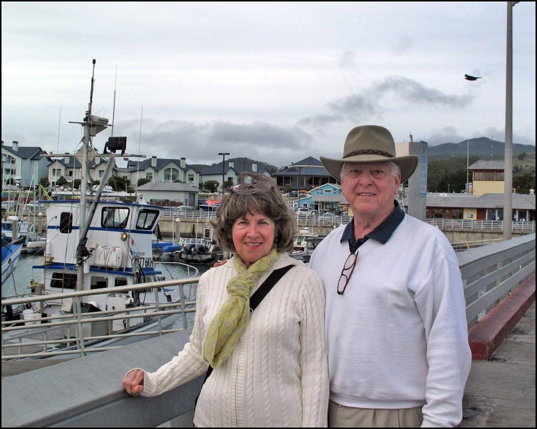 This past weekend, Joyce and I took a day trip to Half Moon Bay. We walked around town and later, had lunch at the pier. We hadn't been there in over two years. Great to be back for a visit.