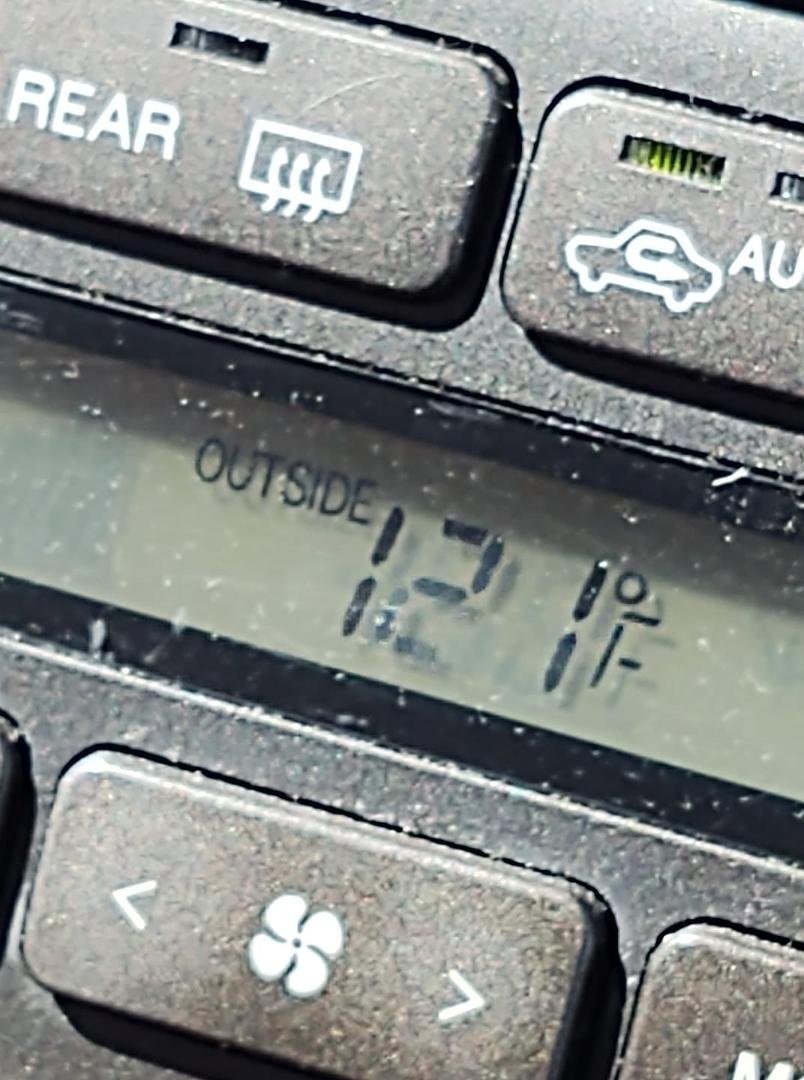 Yep! It was a bit nippy in the Old Pueblo this afternoon. Yes, it does indicate 121°,