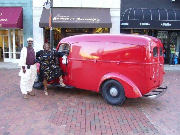 Pa & Ma Ivey in "Underground Atlanta"