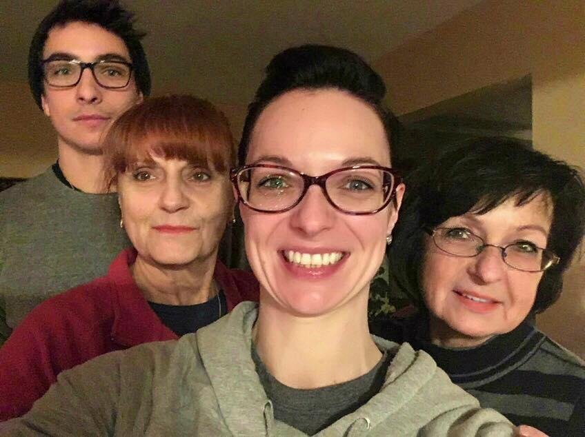 Surviving the -20 degrees temperature with family and a lot of wine.