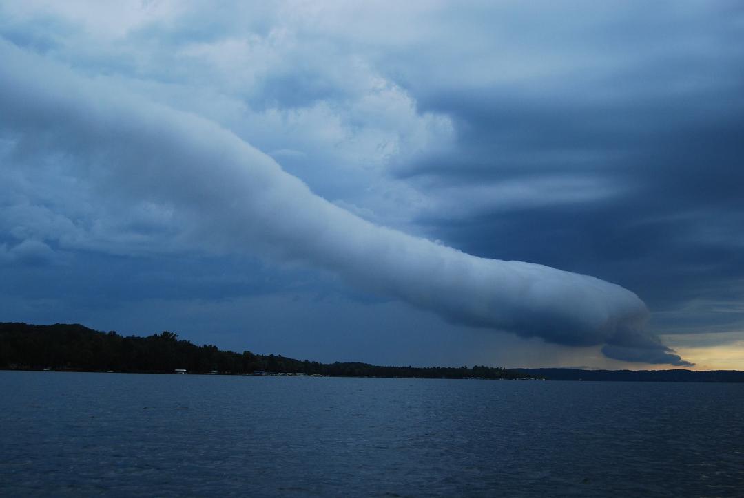 Rolling rain cloud over Lake Lelauana