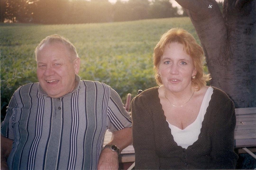 HAPPY FATHER'S DAY TO ONE OF THE SWEETEST GIFTS GOD EVER GAVE ME! And happy father's day to ALL the dad's in my life that I love!