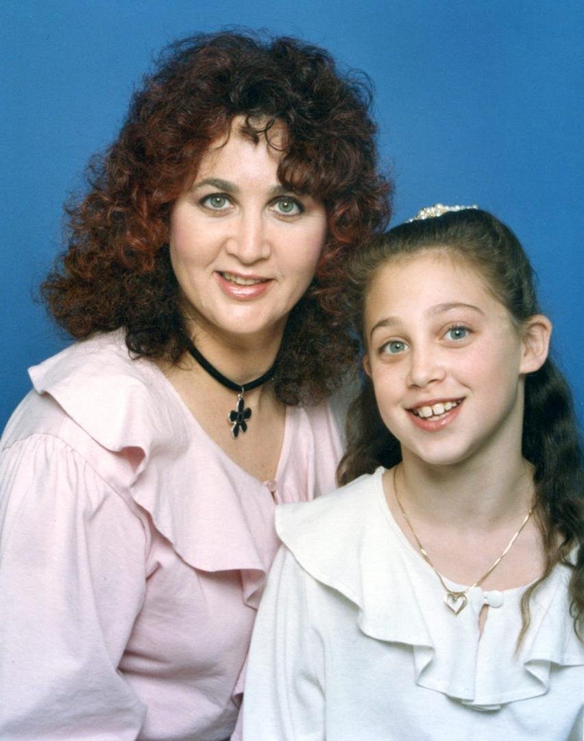Mother daughter '80s style