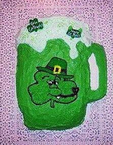 Happy St. Patrick's day everyone...everyone is a little bit Irish on St. Patrick's day.
Enjoy your and please don't drink and drive!
I made this cake quite a few years ago!