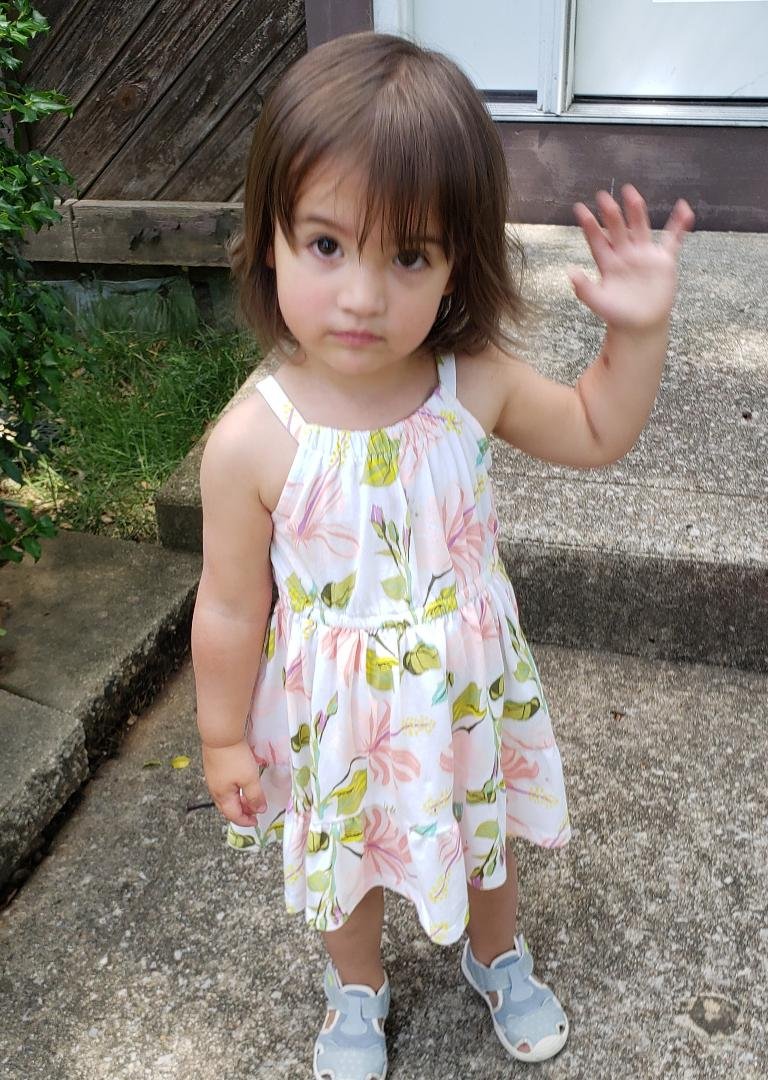 Hi paw paw, like my new dress?