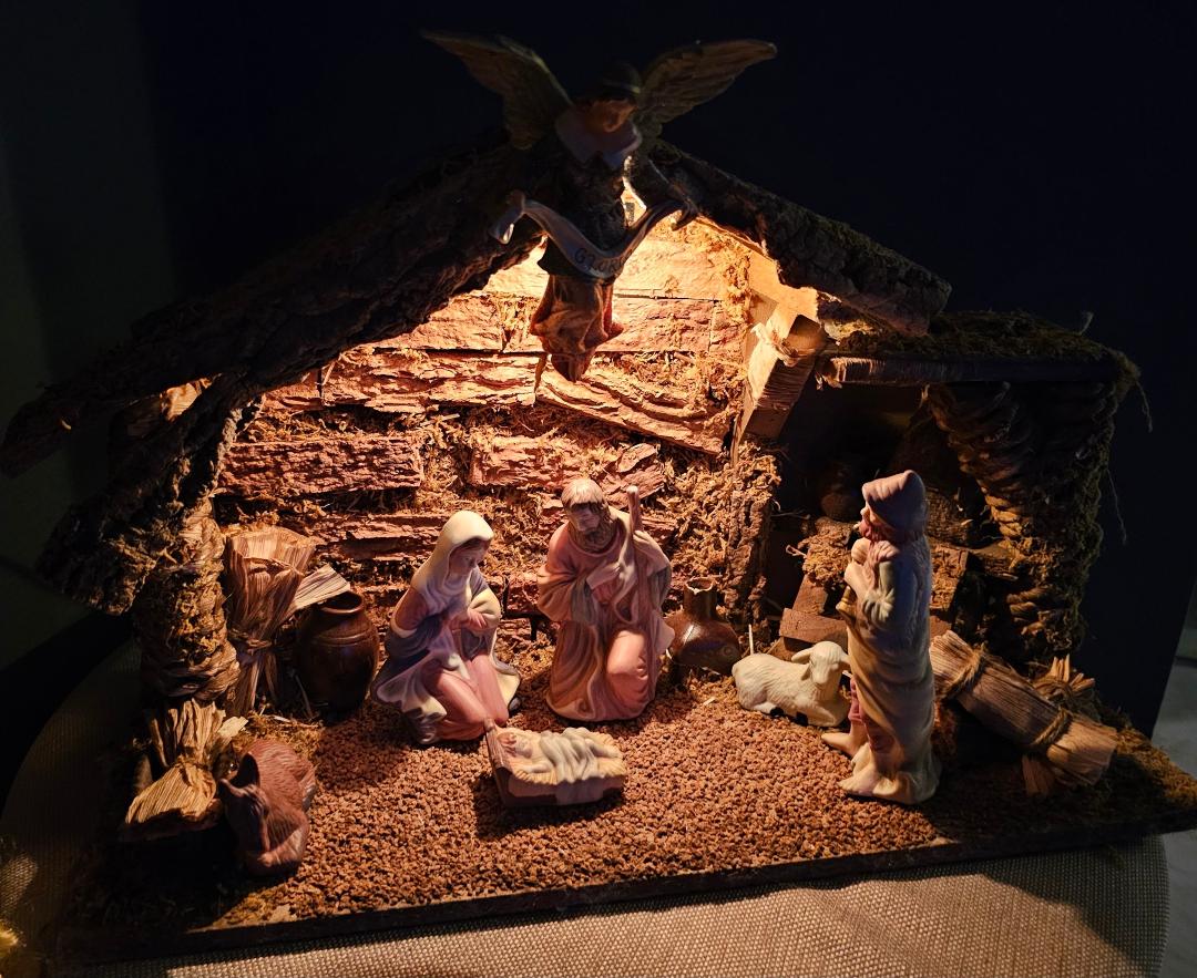 Merry Christmas to all my friends and family! I hope you have a day full of reflection, joy, peace and love.