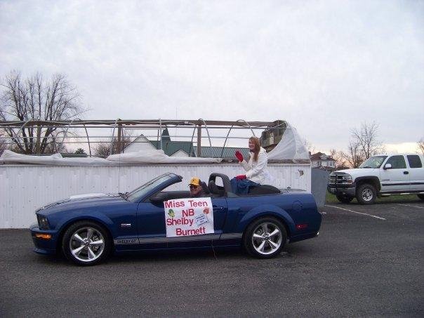 Shelby Burnett in a 2008 Shelby Mustang, Loaned by Mike Kehoe Ford of Jefferson City, New Bloomfield 2009 Christmas Parade. Poppy Fred Case driving, (most of the time).