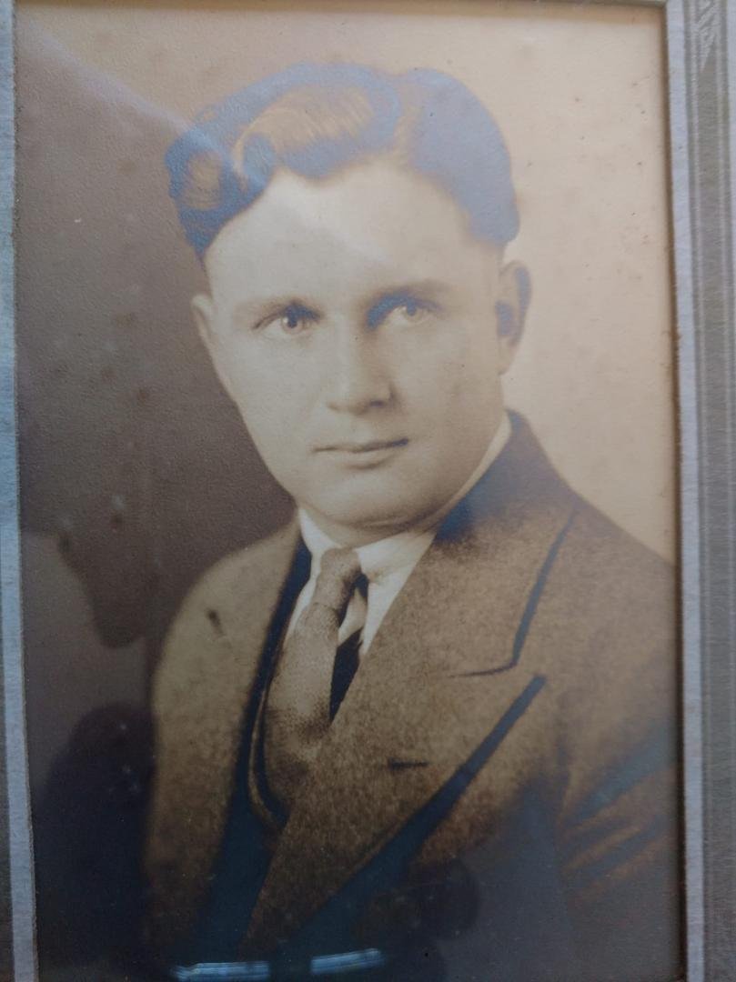 Happy Fathers Day!!
Dad, you taught me a lot about life. We had a lot of fun along the way, the Y, the Yacht club, the Elks, and so many other places we use to go. I want to say Thank You to the Greatest Man in the World. T
