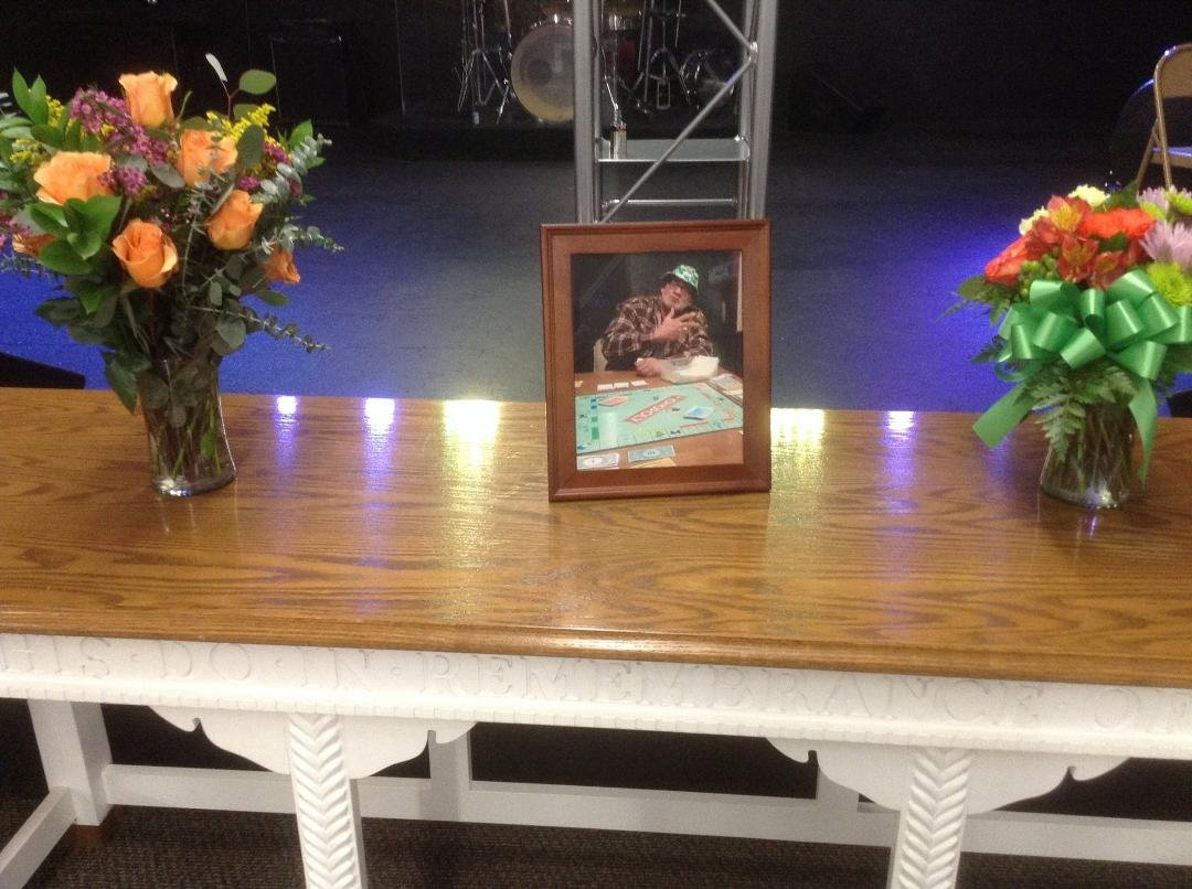 Said goodby to Geno yesterday at Bobby's church Life Church in Fayetteville.
We had a great turn-out many good things were said for him.
Over 50 people were there to re-live their lives with him.
I was a great feeling to be