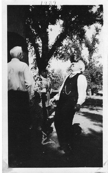 Robert Danley's album, 1939 Danley Reunion