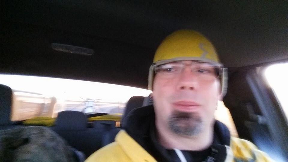 En route to Riverdale Mx, gonna be a great sunny, cold but worth it day :-), with my baby in tow...braaaaaaapppppp