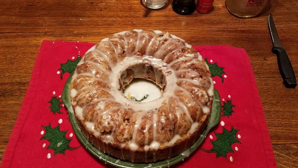 An apple cake I'm giving as a gift.
