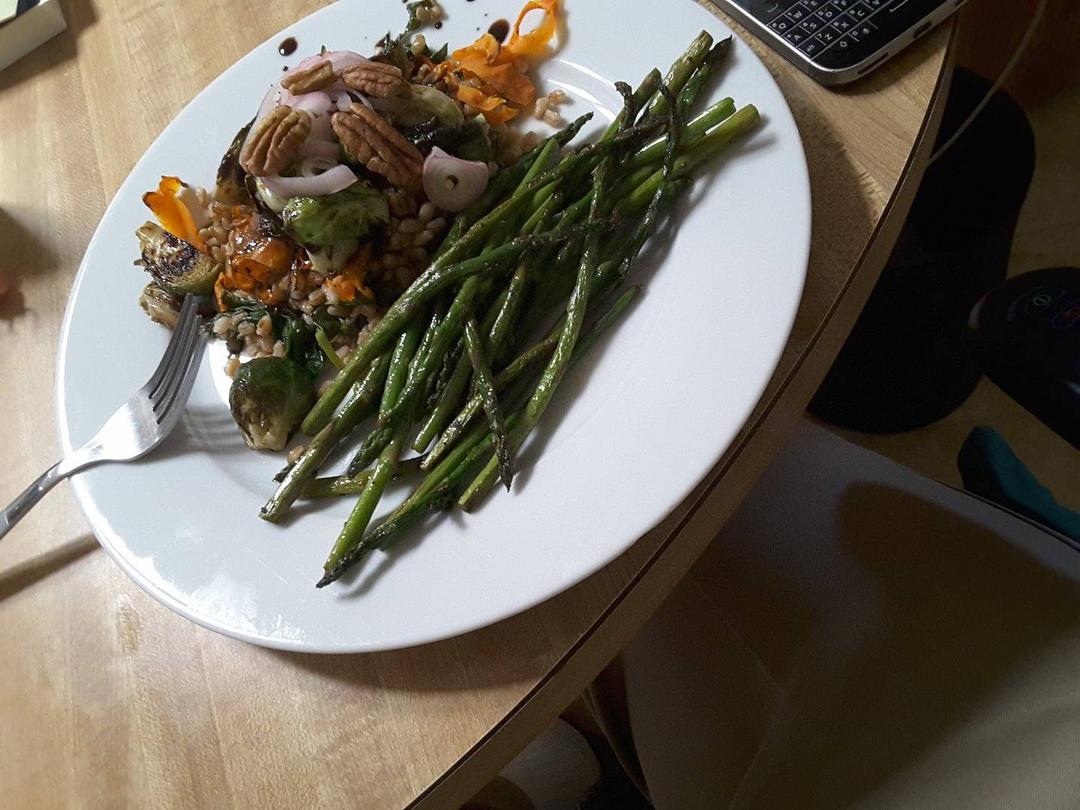 This is how my wife plates the dish. What!?