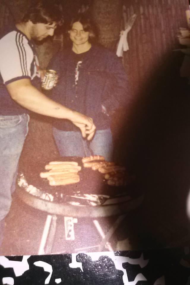 DONT KNOW HOW SHE DONE IT-BUT THIS GAL & I BEEN MARRIED 38 YRS TODAY!! WAHOOOOO-HAPPY ANNIVERSARY BABE!!