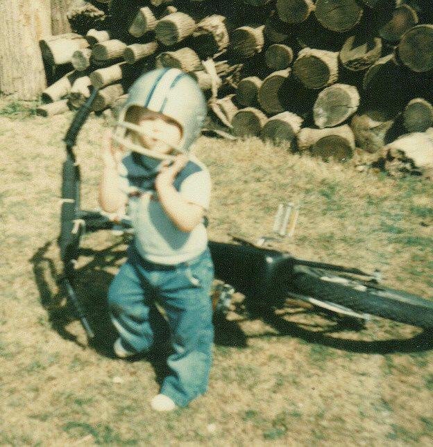 Sorry Jeremy but your sister asked me to find this old pic of you from 1979 when you told me "Aunt DD I a bootball boy" (spelled like you said it) ....isn't it cute I am sure Shannon will love it!
Congrats to  you both see 
