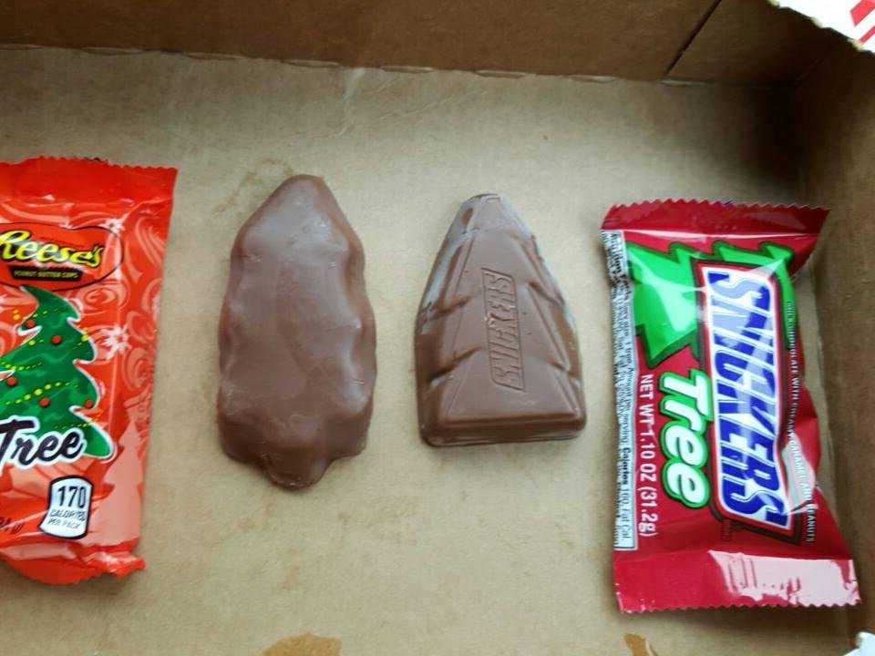 Happened to the Reese's Christmas tree it looks like a pile of something I'd find in the yard! Dang!
