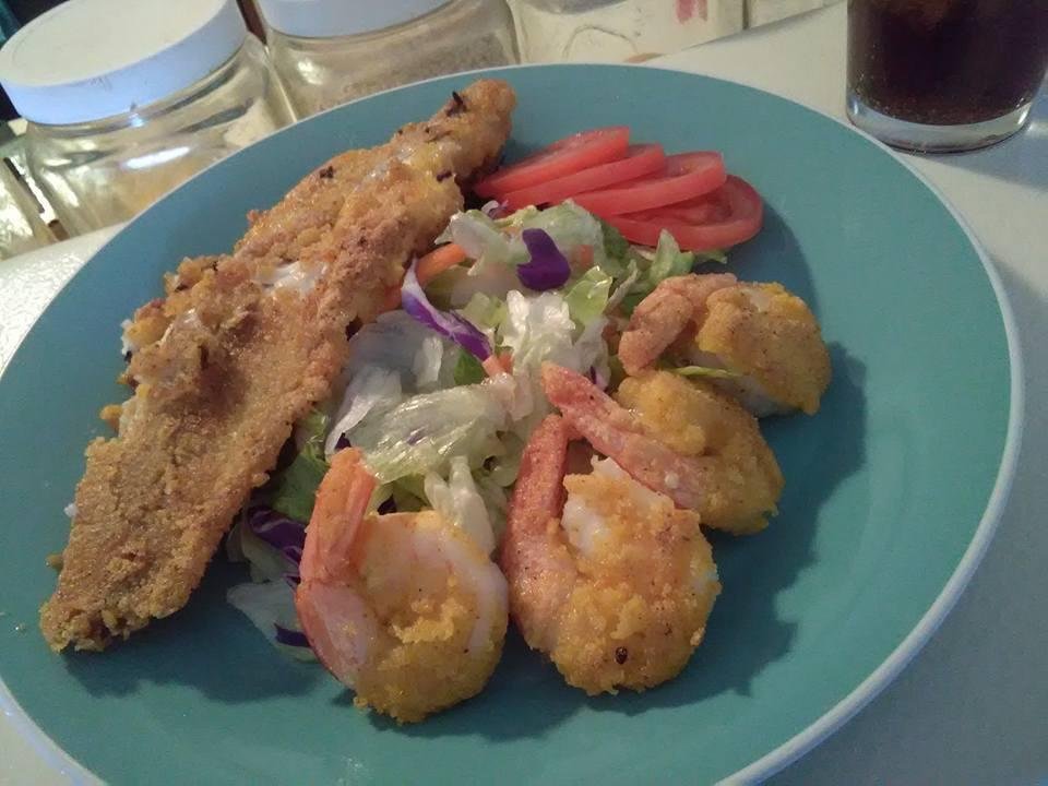 I thought I'd fix myself some lunch today

.. wish you were here ..