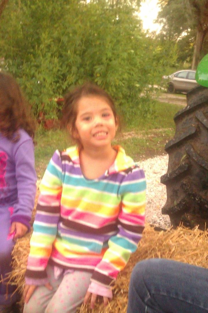 Victoria on her first hayride