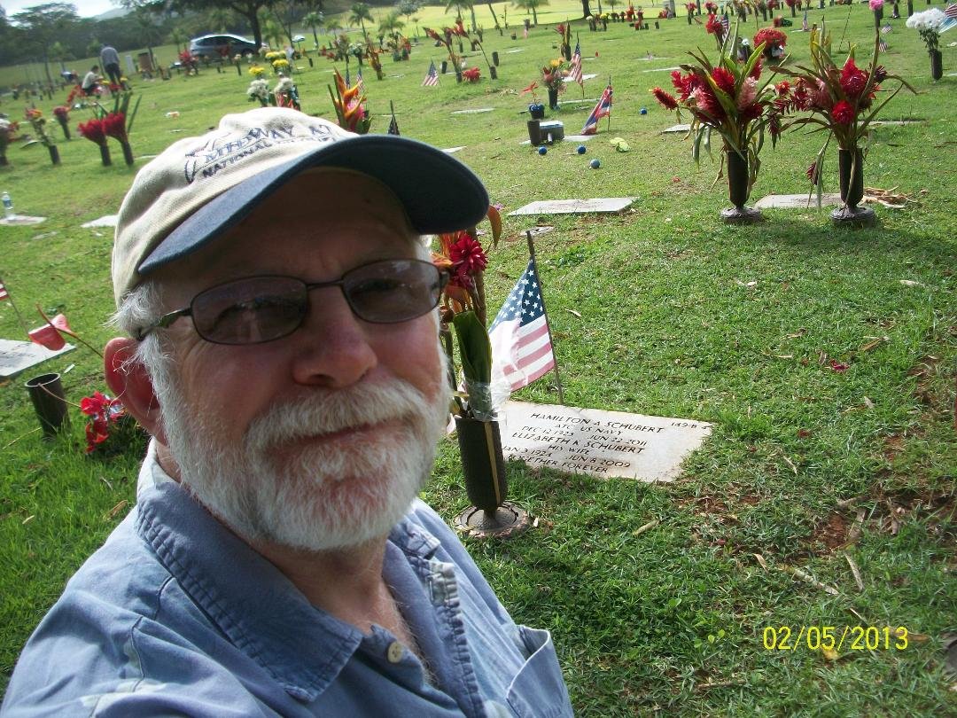 After a 1 & 1/2 wks cold and or flu, feeling better and finally back from the mainland and heading back to work.  Leaving for Midway tomorrow but took time to visit Dad and step Mom at the Veteran's Cememtary in Kailua.