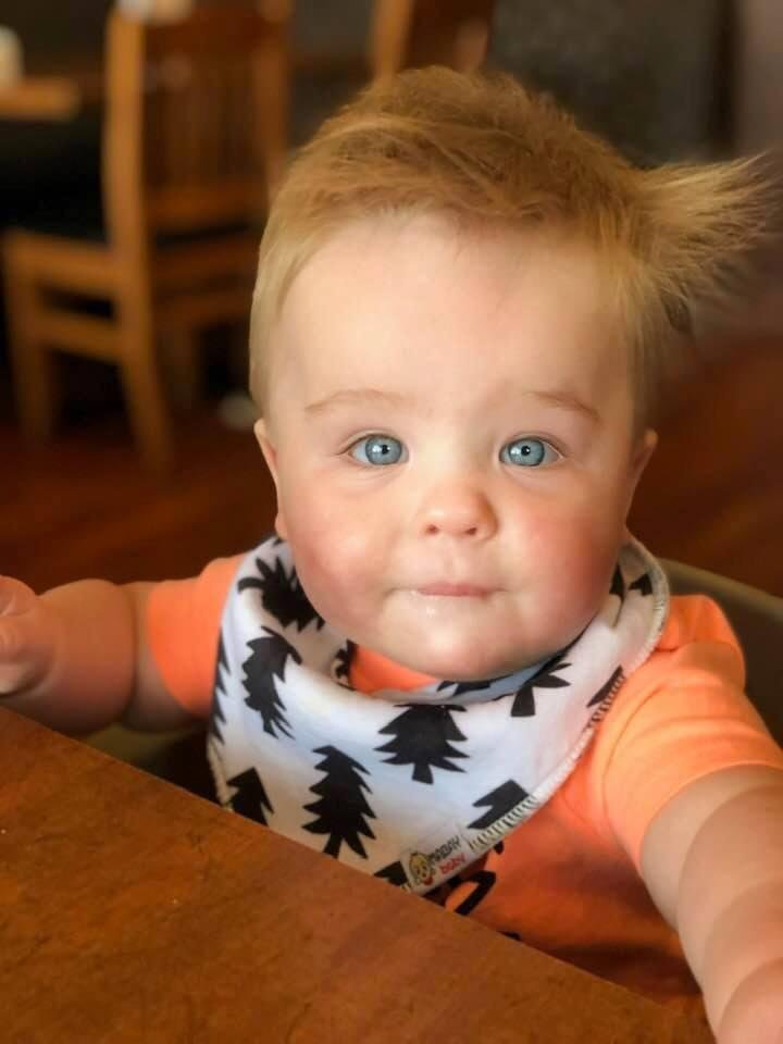 Having lunch with my little buddy, Henry 😍