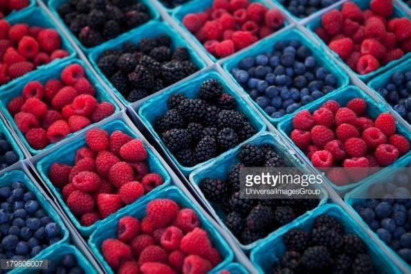 I have to got to admit that if I ever were to move out of state, I surely would miss being able to buy freshly picked California produce at the Farmers' Market and the produce stand of the supermarket.