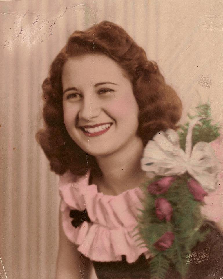 Ruth Ann Palmer McQuade Jan.19TH 1929--Oct.19TH 1998.Attended Mark Twain High School