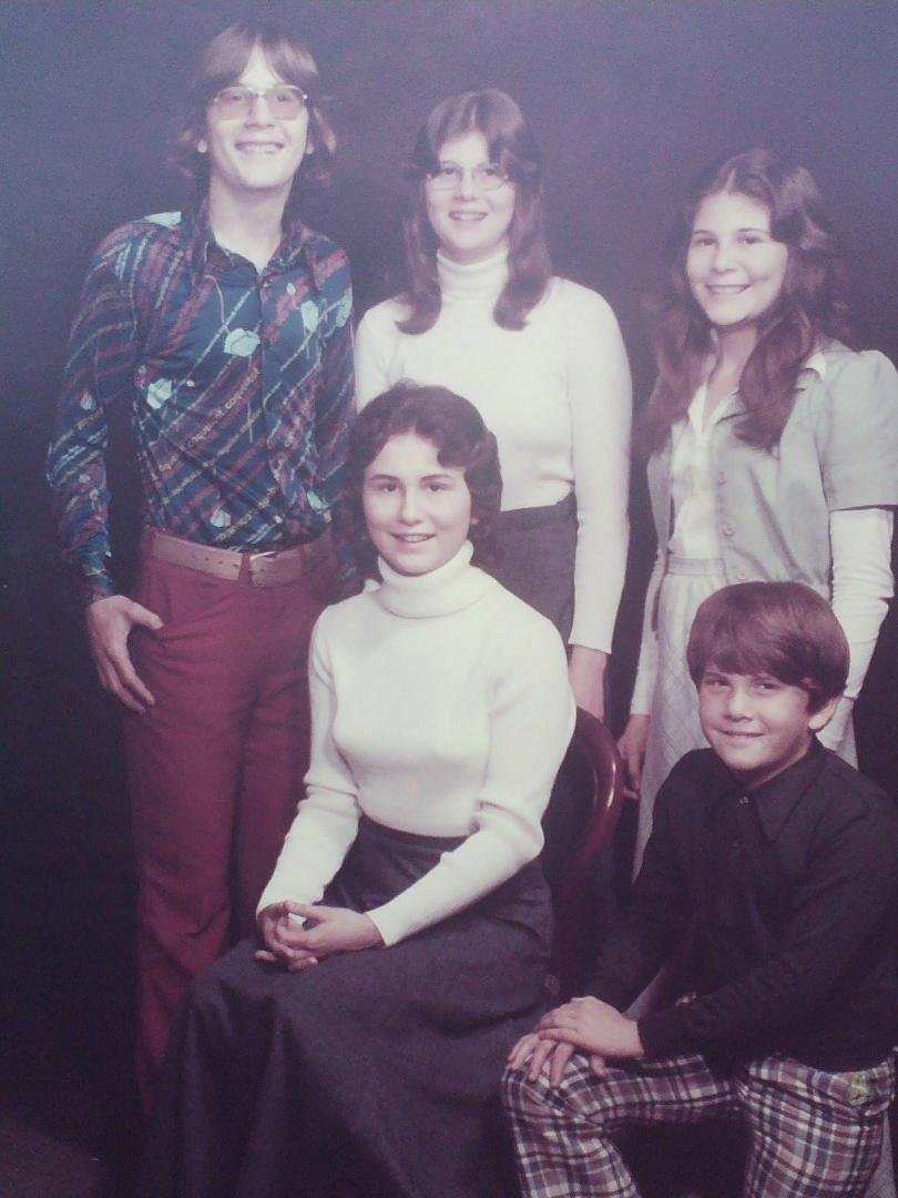 TBT... The Ploe kids 1975, Scott, Sally, Sandy, Sue and finally Steve. Portrait by my Uncle Joe and Aunt Arlene at their studio in Detroit ! Love the \"70' s !!