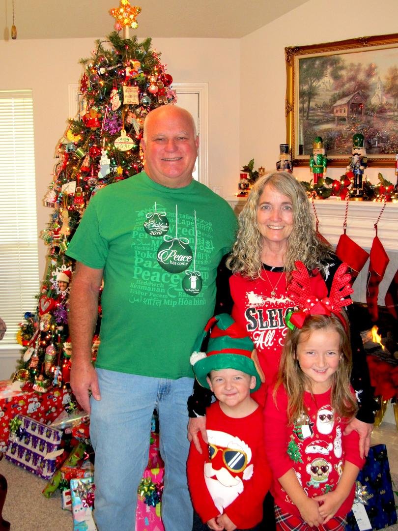 A little Pre-Christmas fun time with Zoey & Luke!