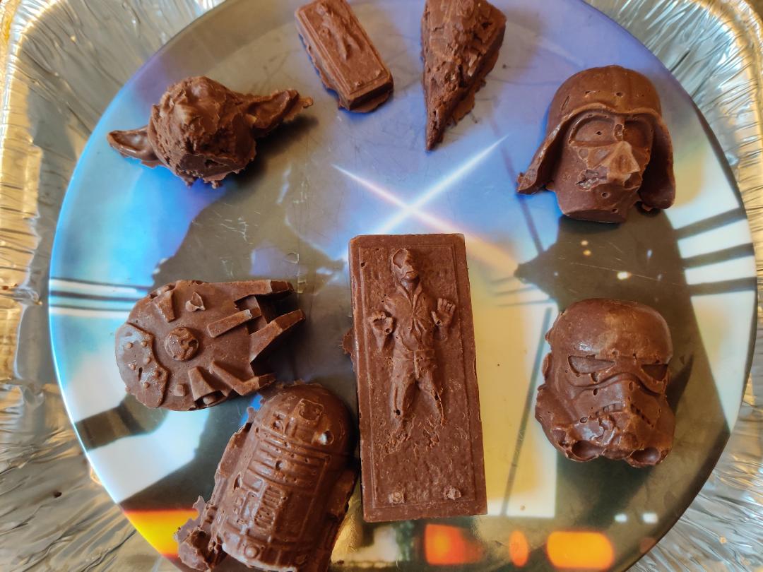 I made a thing! low-carb fudge bites