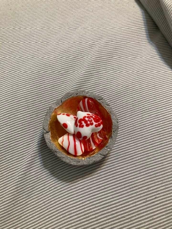 Sweetest gift ever from my Falvo girls. 5 hearts to represent 5 grandchildren. I am so blessed 🥹