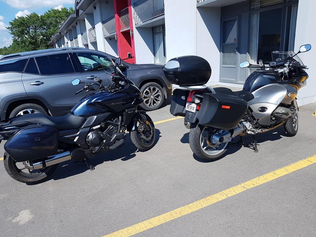 We rode the bikes to Kingston, Ontario for an overnight change of scenery; the first since Christmas! We rode the 401 up to Brockville and headed North on the 29 to the 42 West. The roads there were in good condition with a