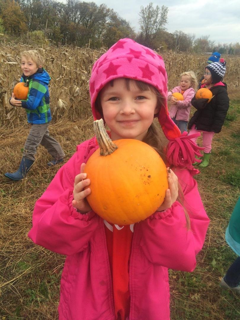I don't need G-Pa to help carry this pumpkin but to make him feel useful I'll ask him for help....