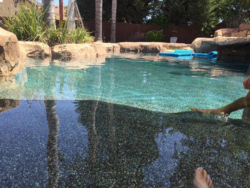 Relaxing Sunday wit sun and Margaritas in the pool!