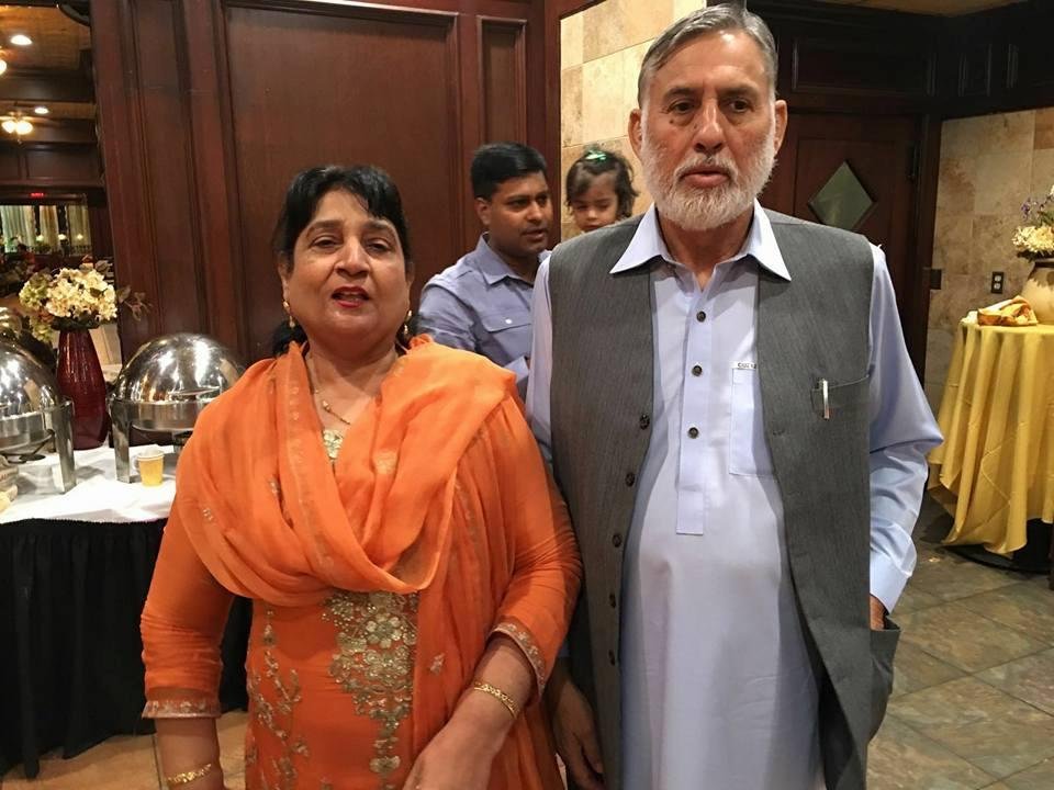 Aroosh Akbar's album, Mobile Uploads
