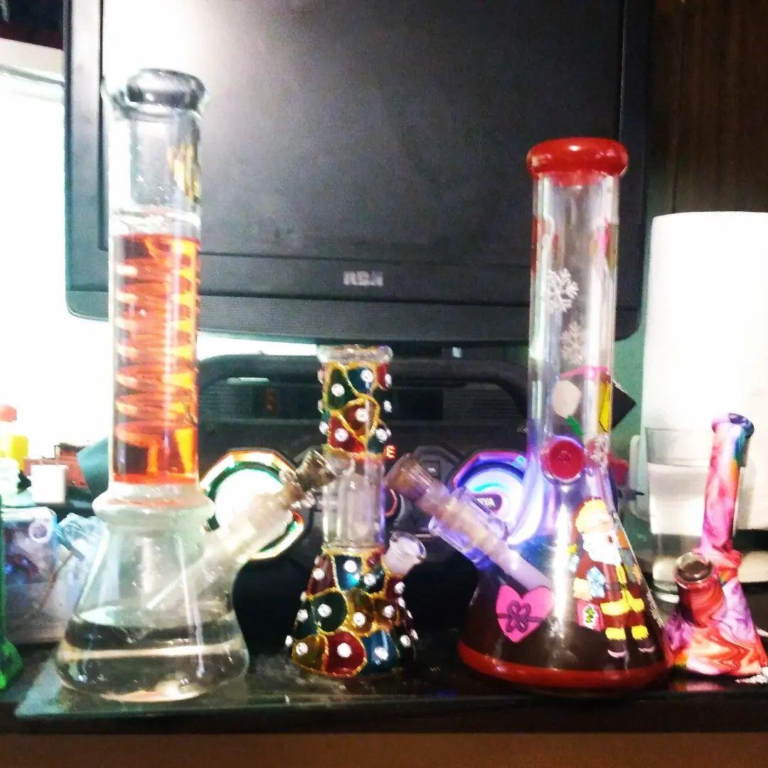 THE BONG SONG