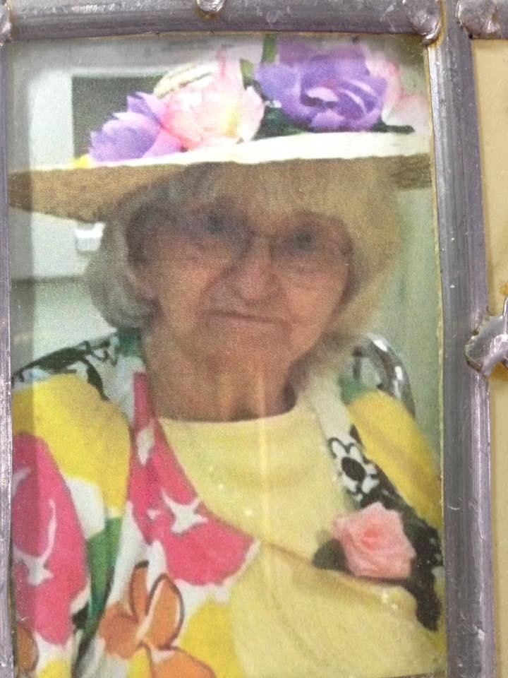 Happy Birthday to my mama.
She is 95 today! Love you mom❣