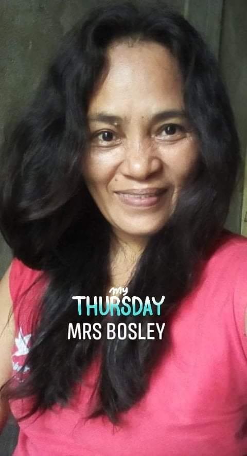 This woman does not believe that she is beautiful