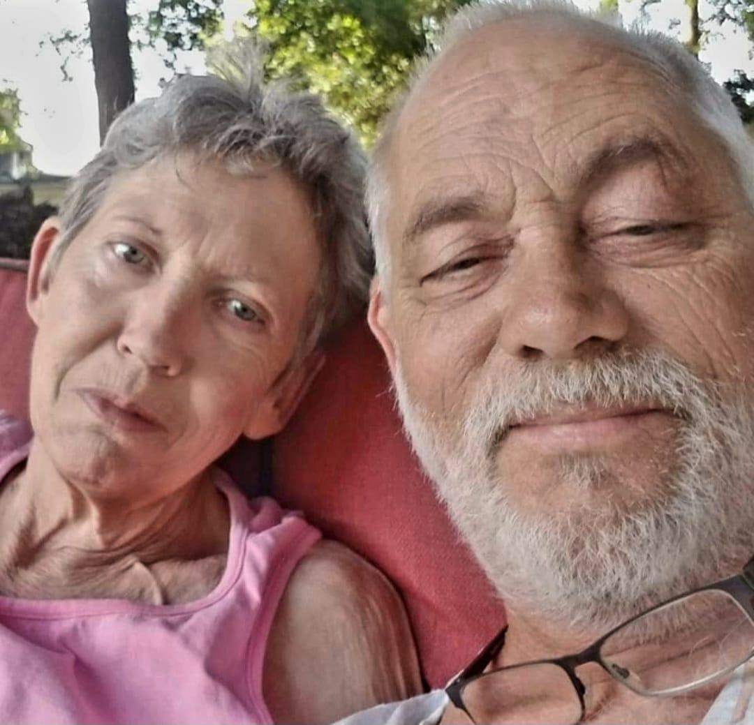 Another great memory of the best person in my life. I think of you every day.  
Your ability to smile while in pain and to put up with me was inspiring! 
I miss you babe.
Luv ya🥰