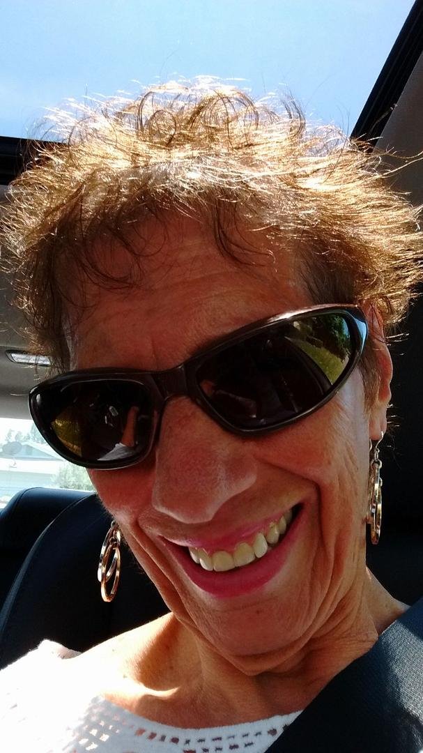 Enjoying the sun yesterday.  Should be even nicer today.  Hooray!  May it stay like this for the rest of the summer.  Well, it can rain OCCASIONALLY,  at night, preferably.