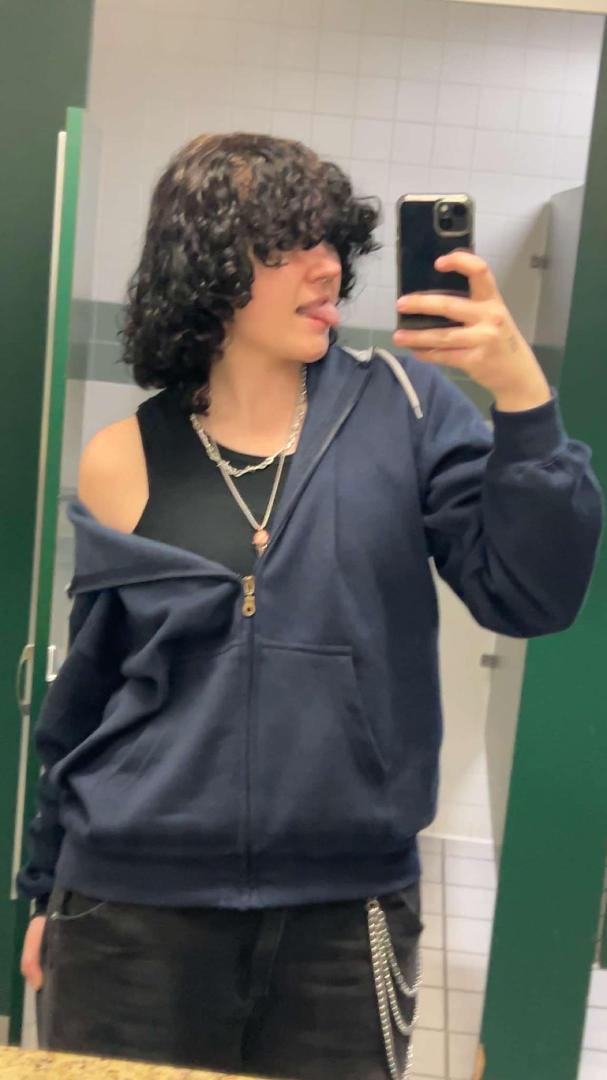 Paightynn Foreman's album, Mobile uploads