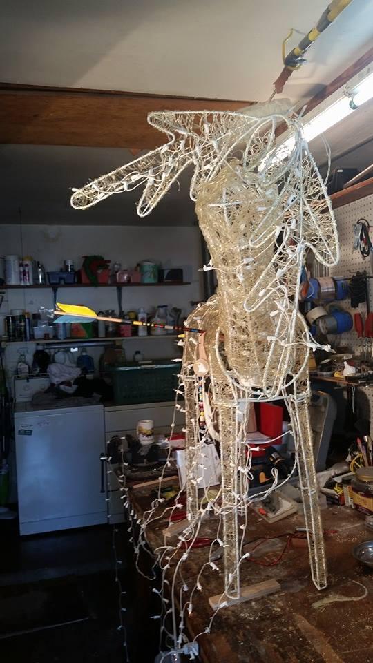I just lost it. Four hours with the best electrical trouble shooting tools. I BAGGED ME A DEER. Venison for 
Xmas dinner. Roudolf please forgive me.
The Great Light Hunter