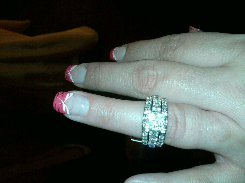 My newest bling,bling , my honey got me 4 my birthday.... luv him honey bunches.
