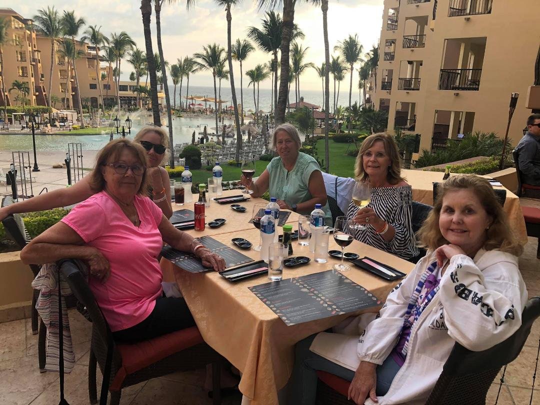 Having fun with my Yayas!! Feeling blessed