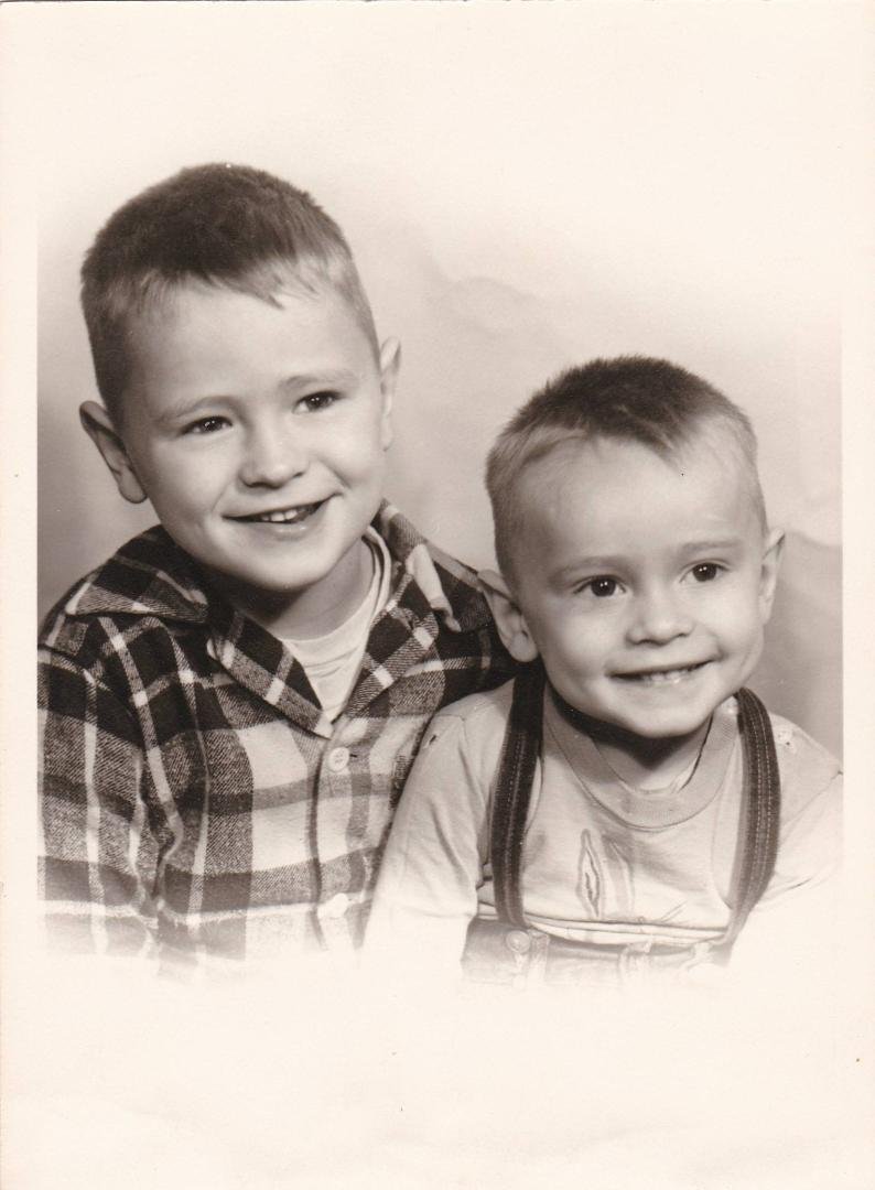 My Brother Dan and me. My Aunt and Uncle from ILL. brought
me this picture today.