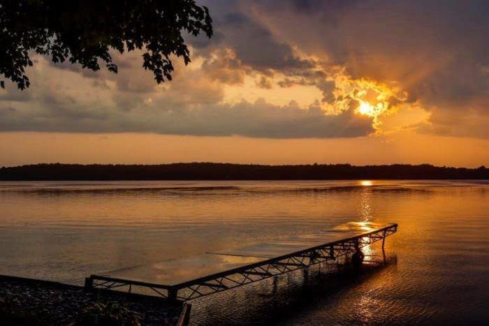 This beautiful golden evening was captured in Townsend by Myron Wilson Jr/Wisconsin Nature Lovers Facebook